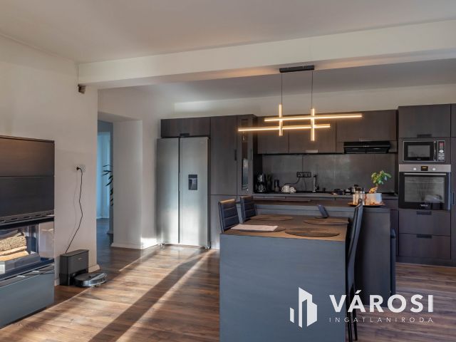 Modern,idilli tanya Kondoros határában