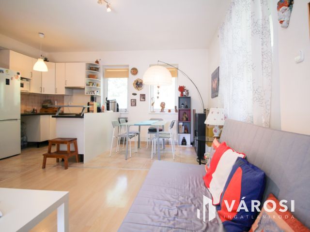 Eladó lakás a Római-part közelében