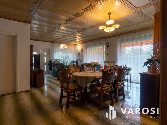 Többgenerációs családi ház Siófok belvárosában