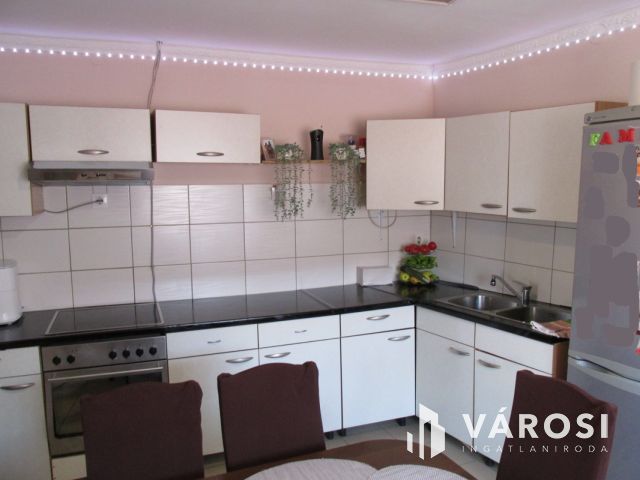 Takaros parasztház modern felújítással