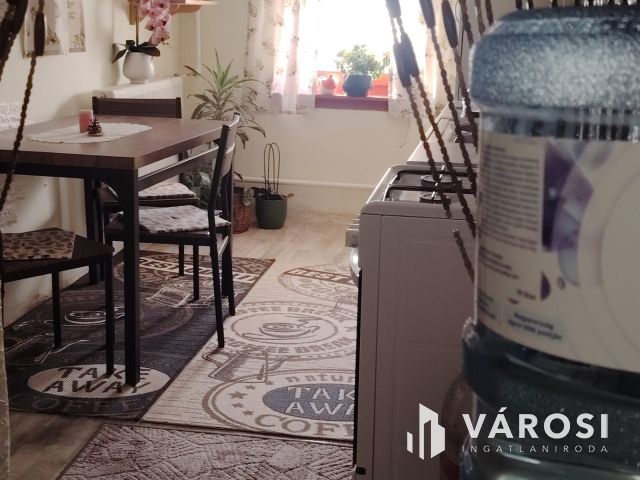 Kiváló Befektetés – Teljesen Működő Baromfitelep Eladó!